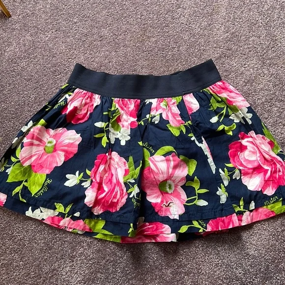 Hollister skirt - Picture 1 of 2